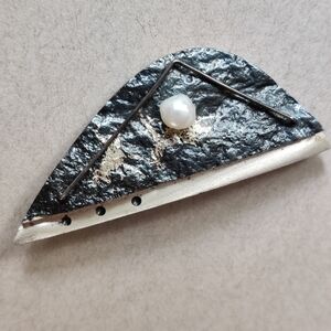 Modernist Brooch by Michel de Bellefeuille Gold 18K Silver 925 Genuine Pearl